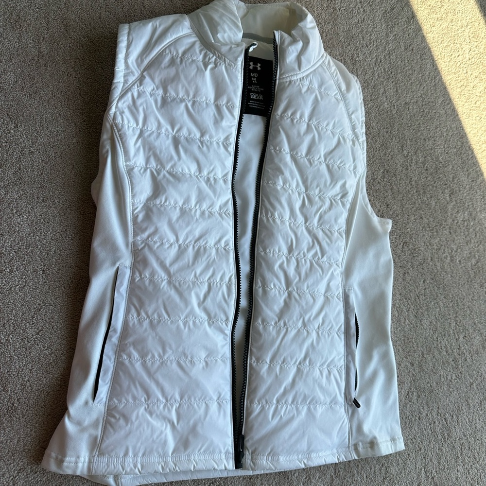 Brand New With Tags- White Womens Under Armour - Size Medium